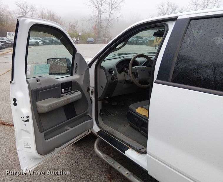 image for item FK0684 2006 Ford F150  SuperCrew pickup truck