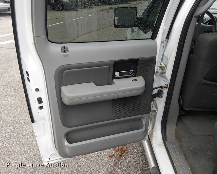 image for item FK0684 2006 Ford F150  SuperCrew pickup truck