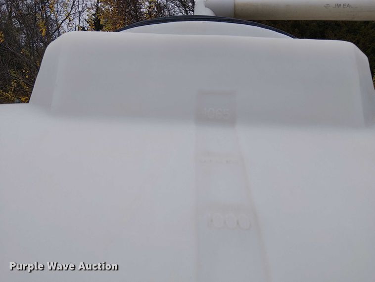 image for item FK0685 Sewer jetter truck bed