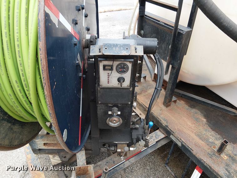 image for item FK0685 Sewer jetter truck bed