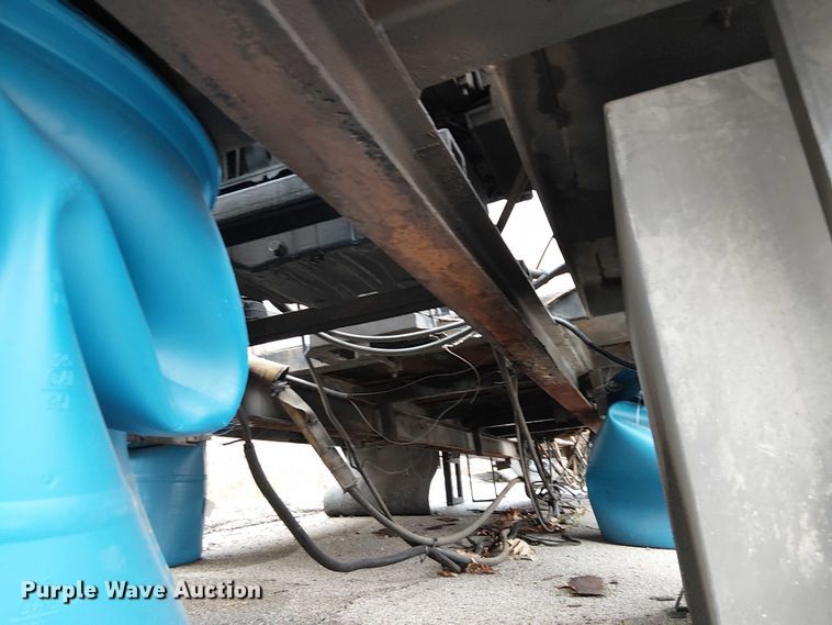 image for item FK0685 Sewer jetter truck bed