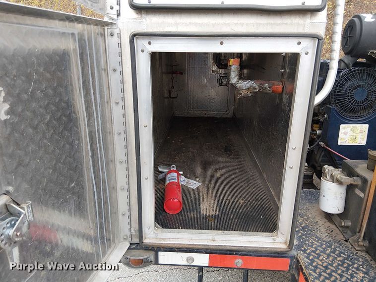 image for item FK0685 Sewer jetter truck bed