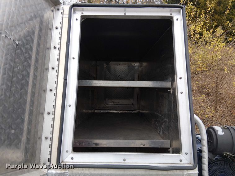 image for item FK0685 Sewer jetter truck bed