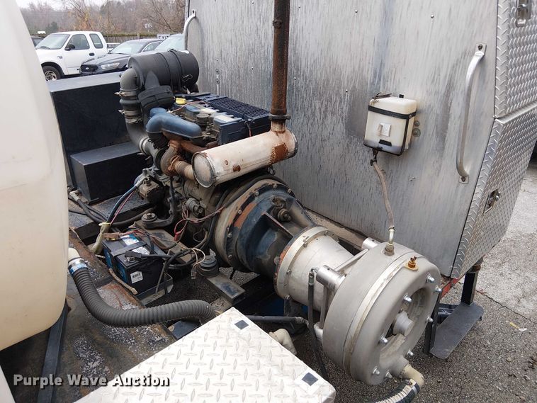 image for item FK0685 Sewer jetter truck bed