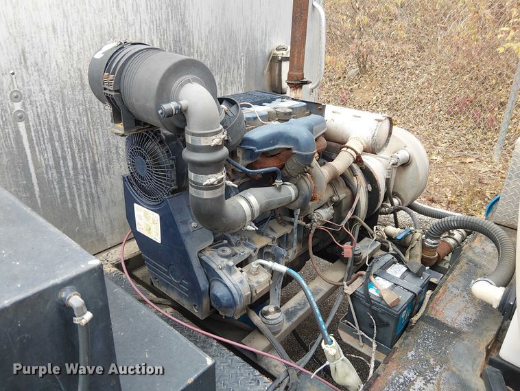 image for item FK0685 Sewer jetter truck bed