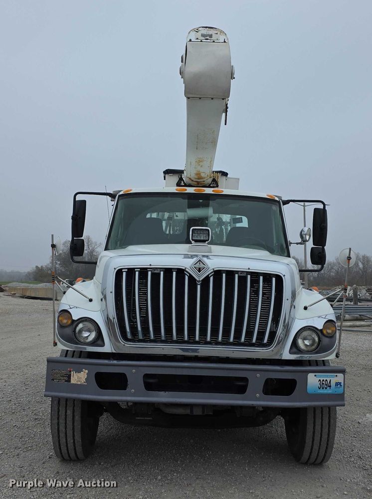 image for item FK0686 2009 International Work Star bucket truck