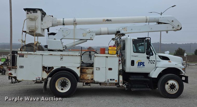 image for item FK0686 2009 International Work Star bucket truck