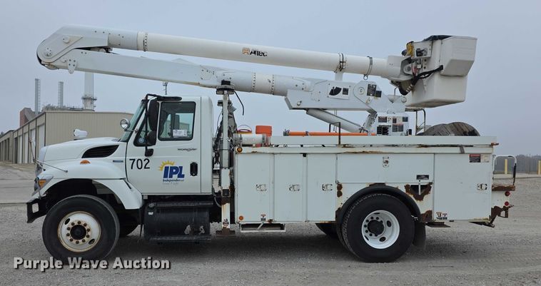 image for item FK0686 2009 International Work Star bucket truck