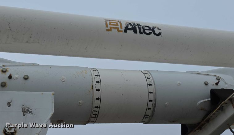 image for item FK0686 2009 International Work Star bucket truck