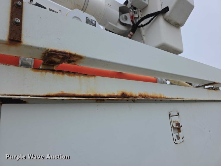 image for item FK0686 2009 International Work Star bucket truck