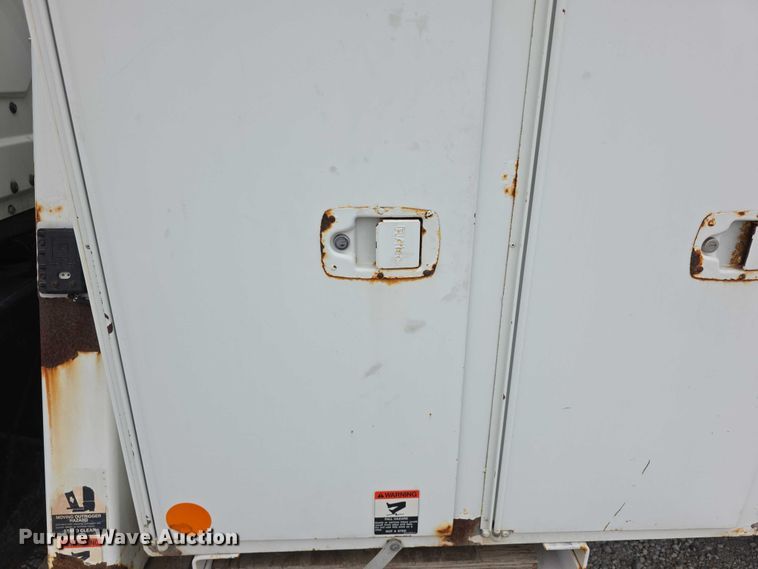 image for item FK0686 2009 International Work Star bucket truck