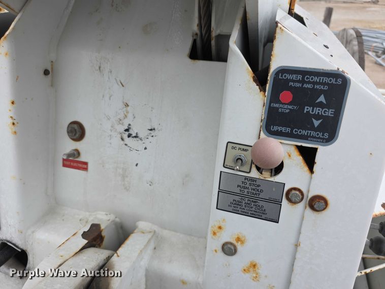 image for item FK0686 2009 International Work Star bucket truck