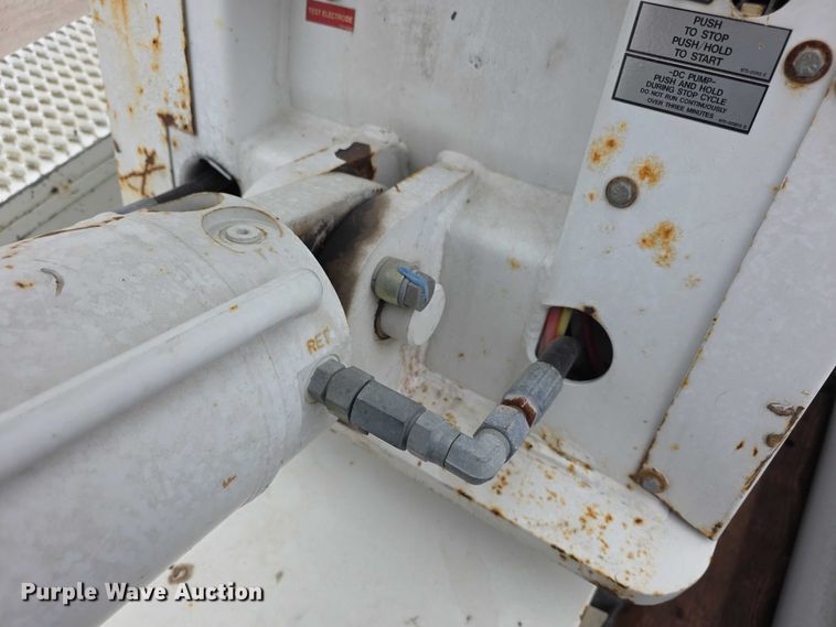 image for item FK0686 2009 International Work Star bucket truck