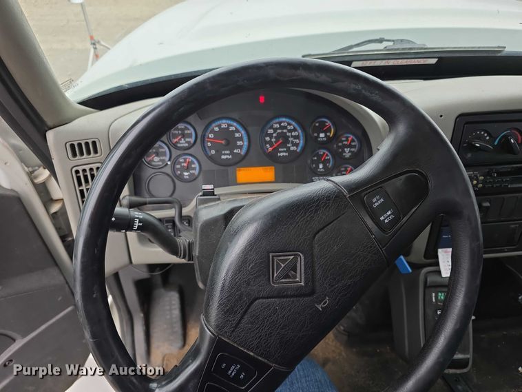 image for item FK0686 2009 International Work Star bucket truck