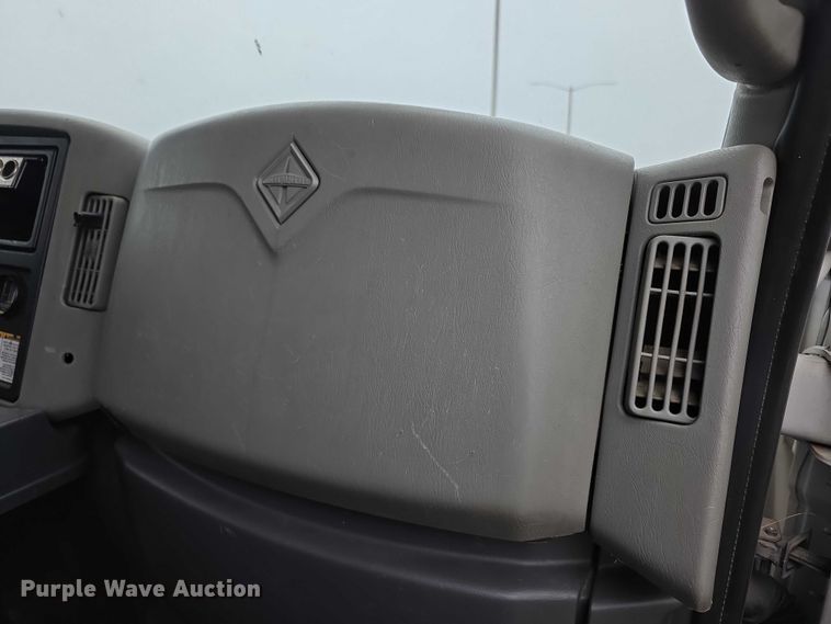 image for item FK0686 2009 International Work Star bucket truck