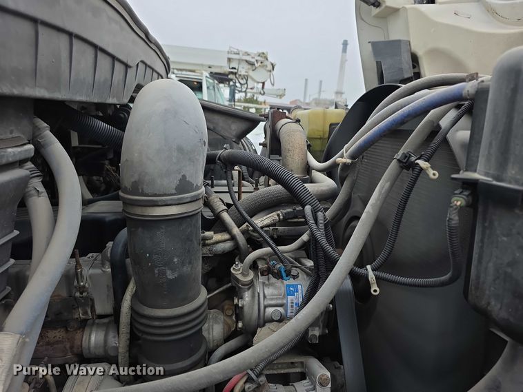 image for item FK0686 2009 International Work Star bucket truck