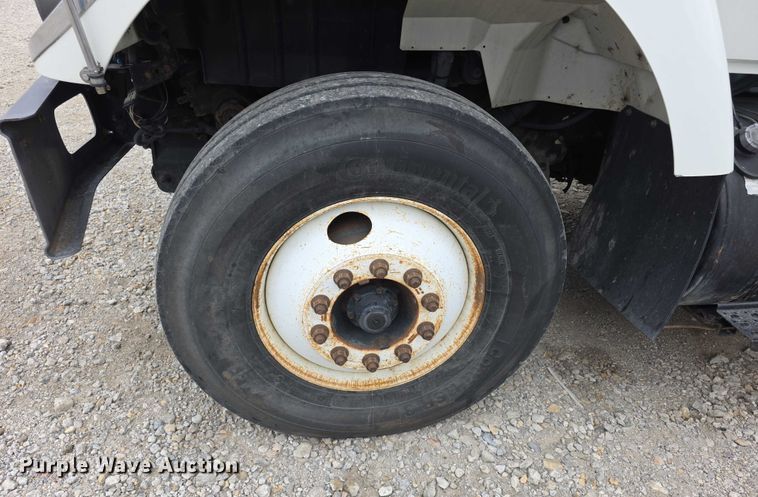 image for item FK0686 2009 International Work Star bucket truck