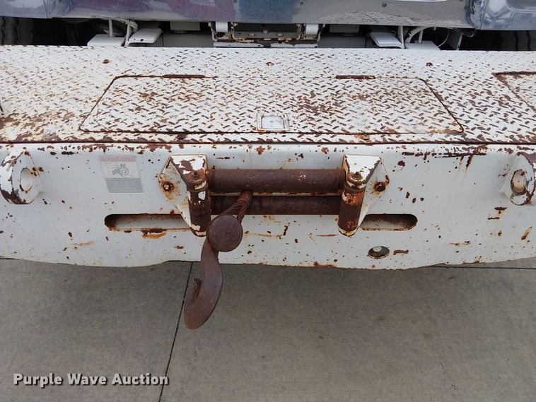 image for item FK0687 2007 International 7400 digger derrick truck