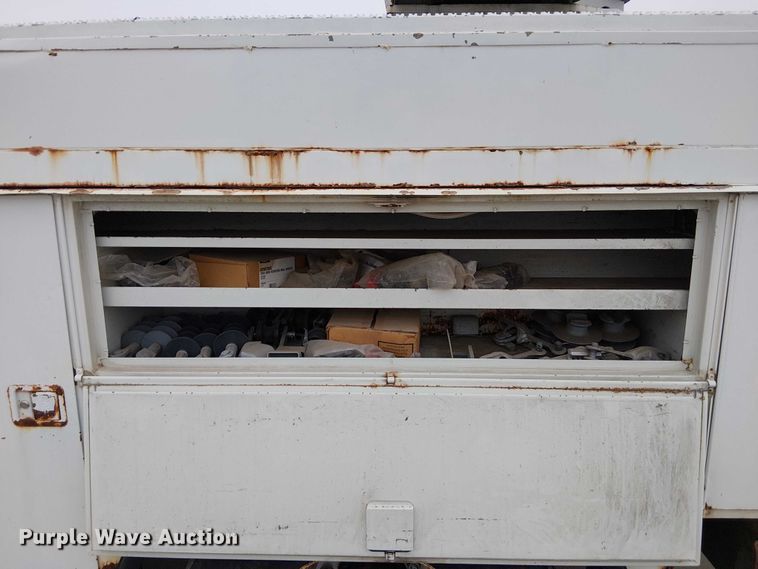 image for item FK0687 2007 International 7400 digger derrick truck