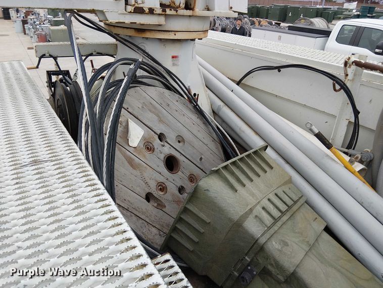 image for item FK0687 2007 International 7400 digger derrick truck