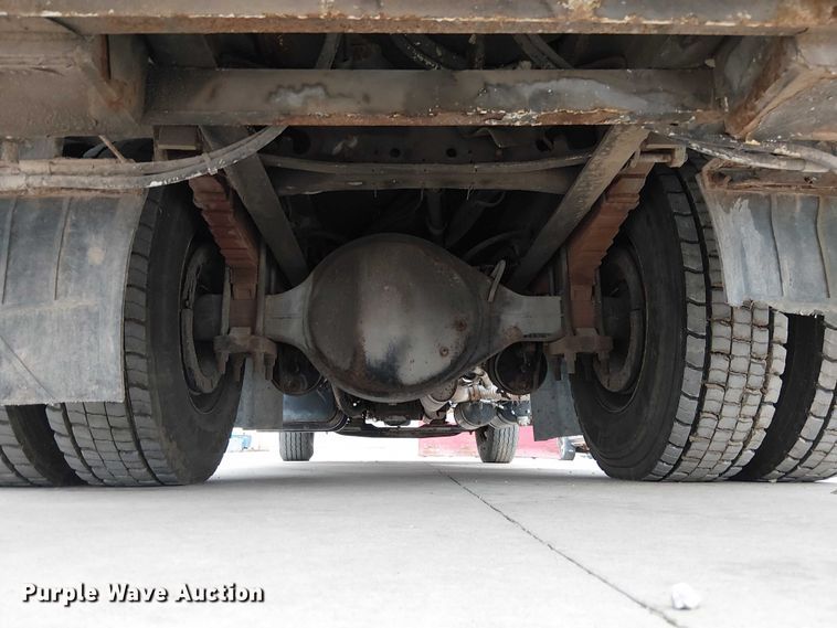 image for item FK0687 2007 International 7400 digger derrick truck