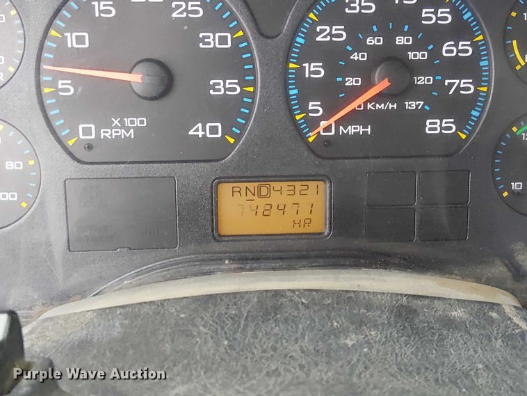 image for item FK0687 2007 International 7400 digger derrick truck