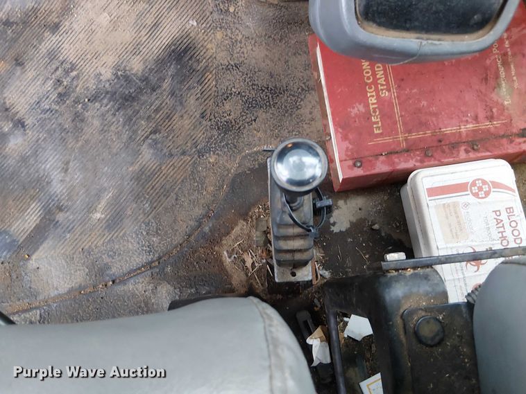 image for item FK0687 2007 International 7400 digger derrick truck