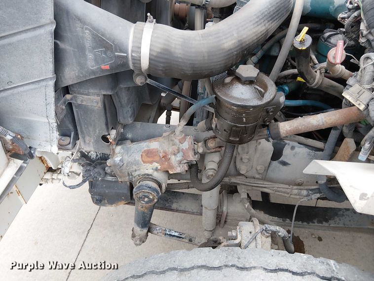 image for item FK0687 2007 International 7400 digger derrick truck