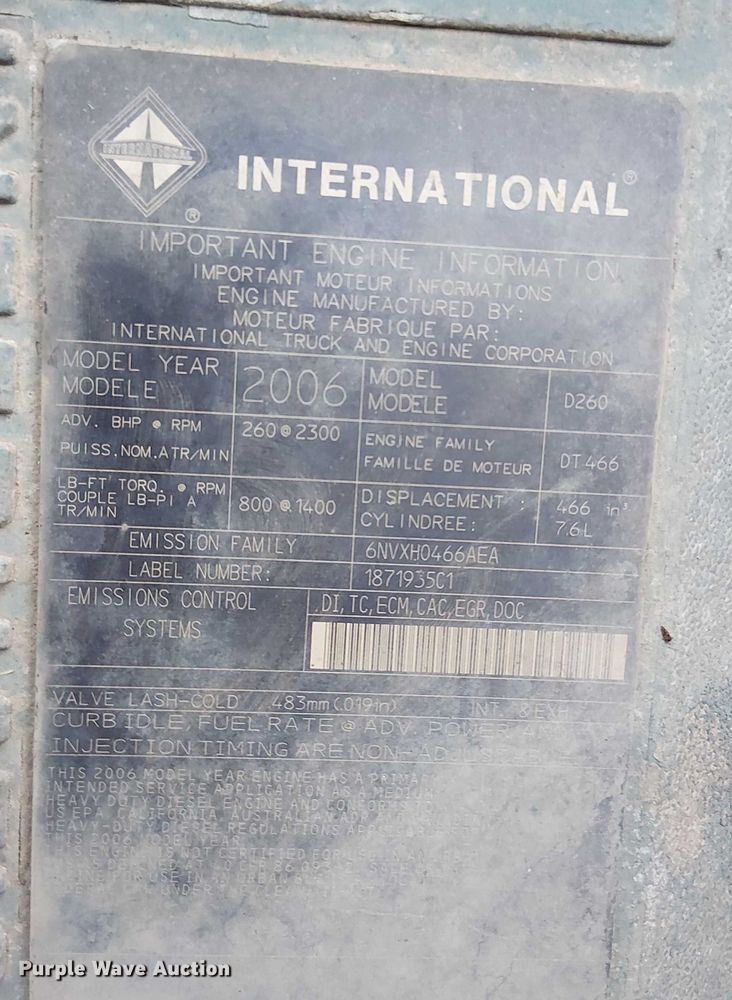 image for item FK0687 2007 International 7400 digger derrick truck