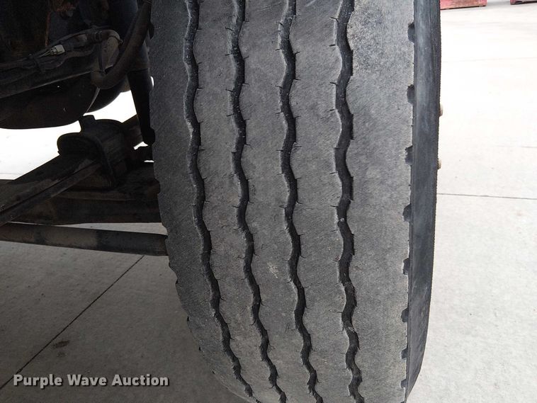 image for item FK0687 2007 International 7400 digger derrick truck