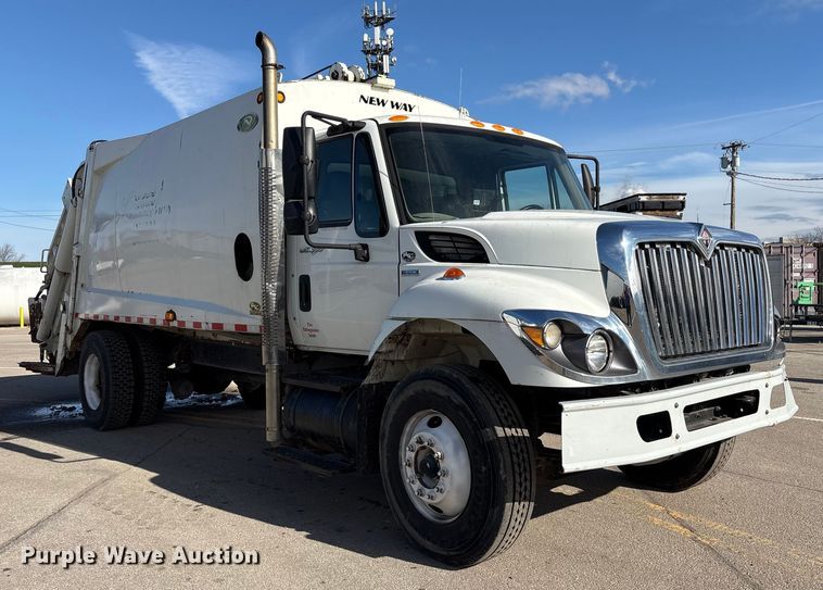 image for item FK1034 2009 International 7300 refuse truck
