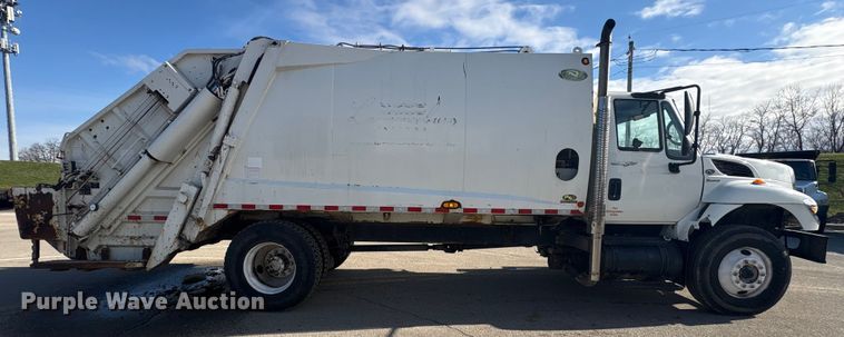 image for item FK1034 2009 International 7300 refuse truck