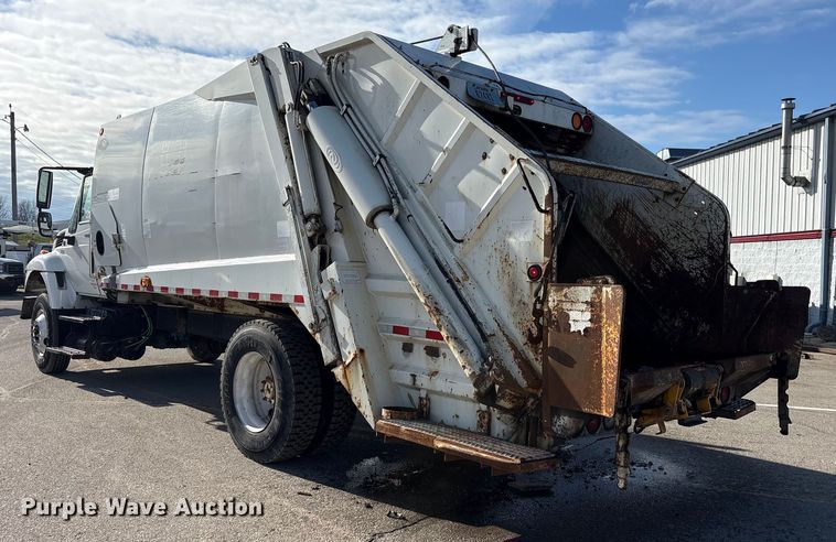 image for item FK1034 2009 International 7300 refuse truck
