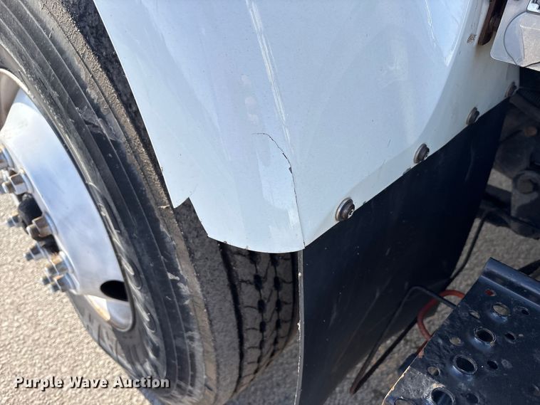 image for item FK1034 2009 International 7300 refuse truck