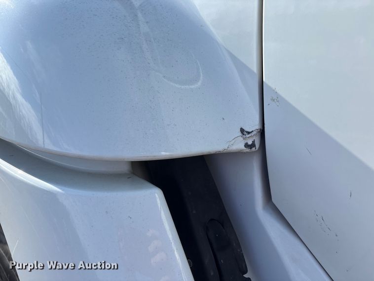 image for item FK1034 2009 International 7300 refuse truck