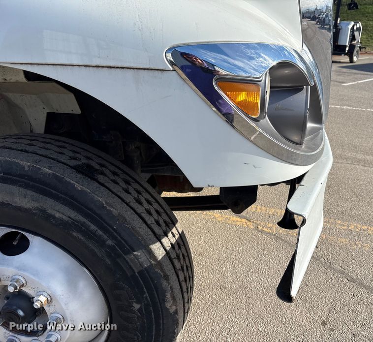 image for item FK1034 2009 International 7300 refuse truck