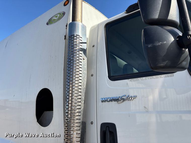 image for item FK1034 2009 International 7300 refuse truck