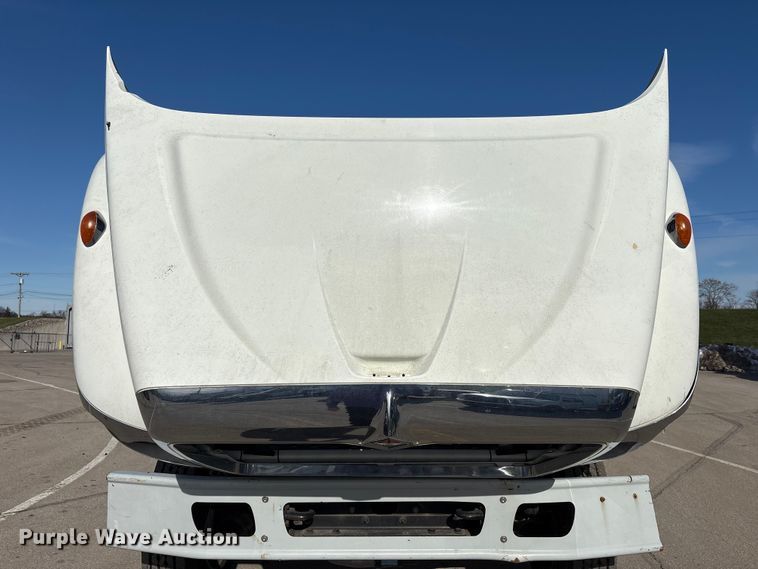 image for item FK1034 2009 International 7300 refuse truck