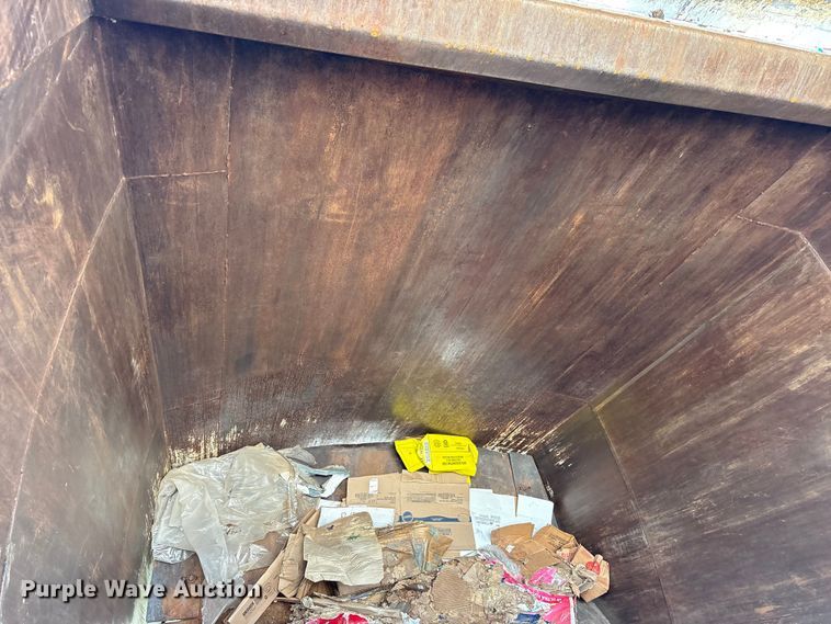 image for item FK1034 2009 International 7300 refuse truck