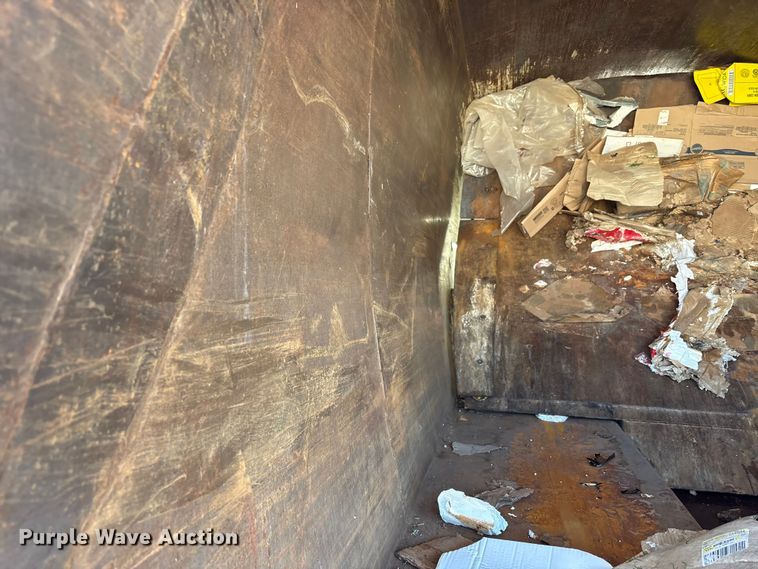 image for item FK1034 2009 International 7300 refuse truck