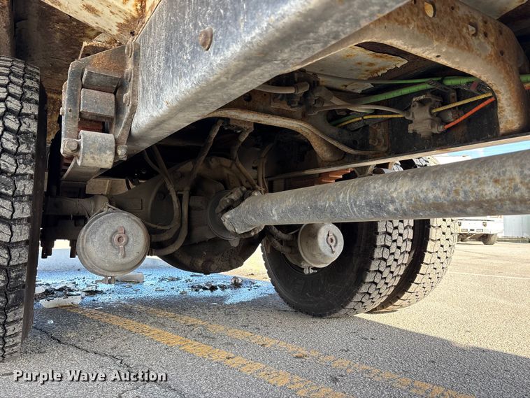 image for item FK1034 2009 International 7300 refuse truck