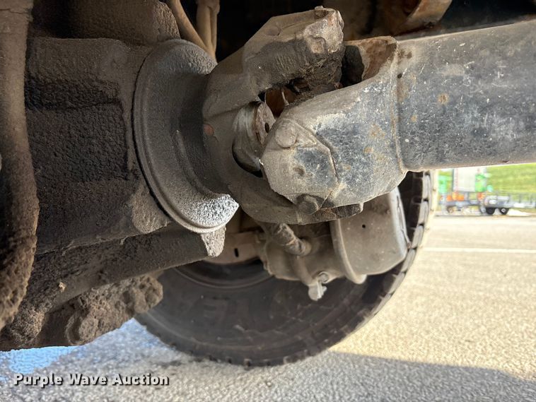 image for item FK1034 2009 International 7300 refuse truck