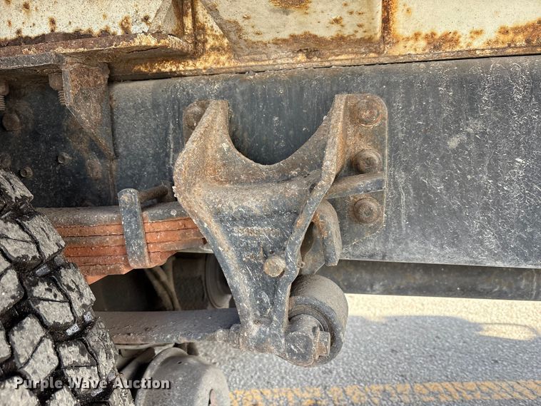 image for item FK1034 2009 International 7300 refuse truck