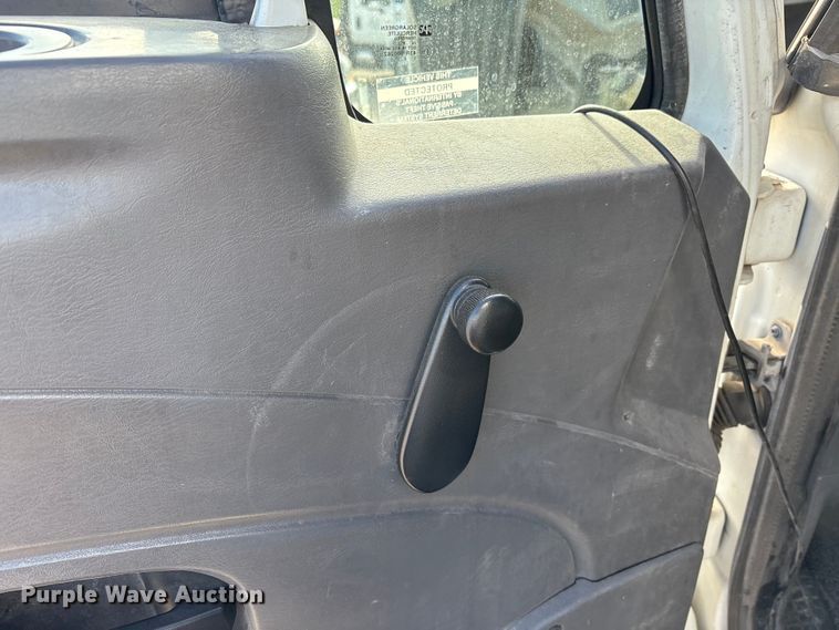 image for item FK1034 2009 International 7300 refuse truck