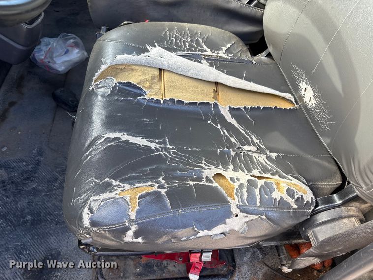 image for item FK1034 2009 International 7300 refuse truck