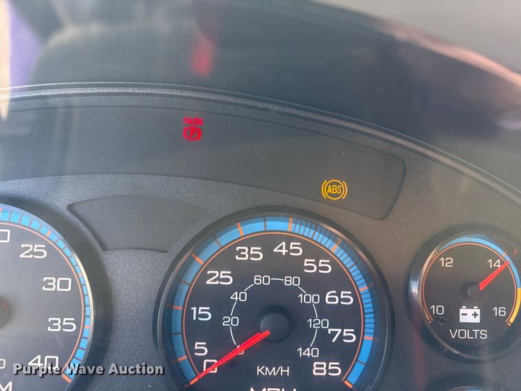 image for item FK1034 2009 International 7300 refuse truck