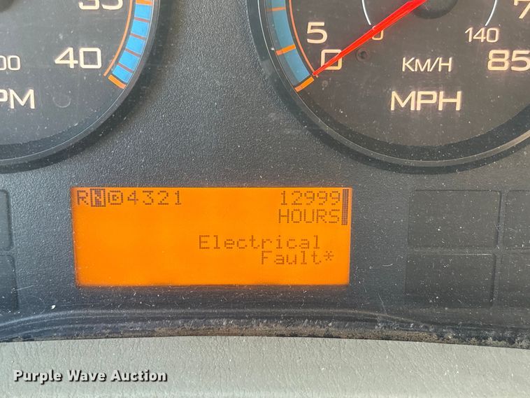 image for item FK1034 2009 International 7300 refuse truck