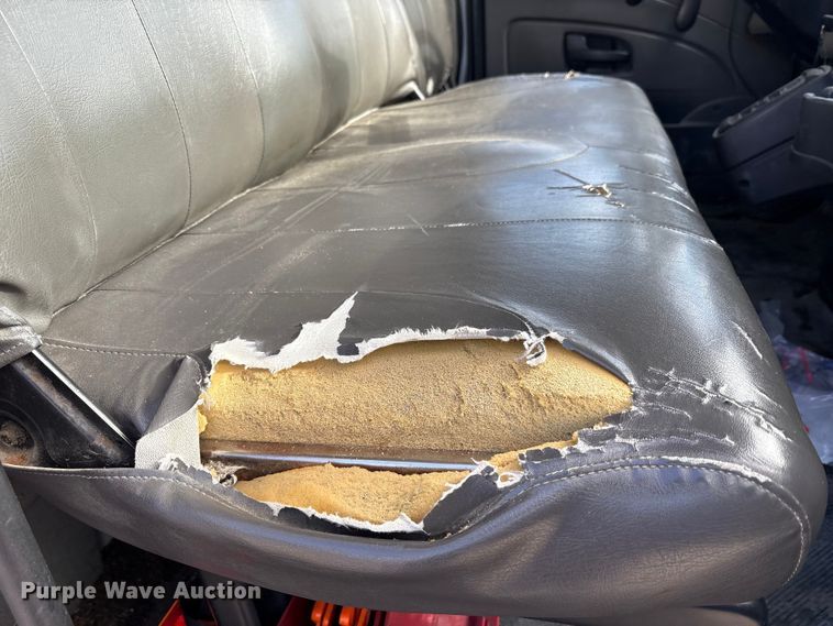 image for item FK1034 2009 International 7300 refuse truck