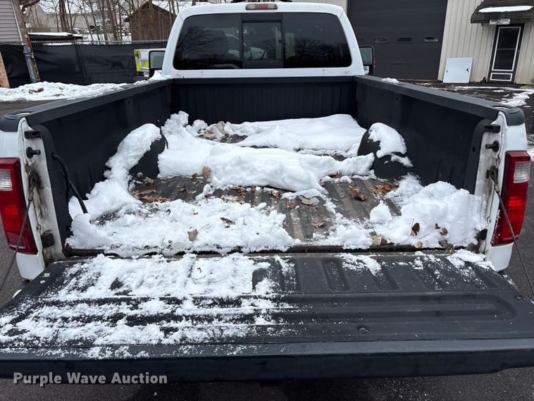 image for item FK1035 2012 Ford F250 pickup truck