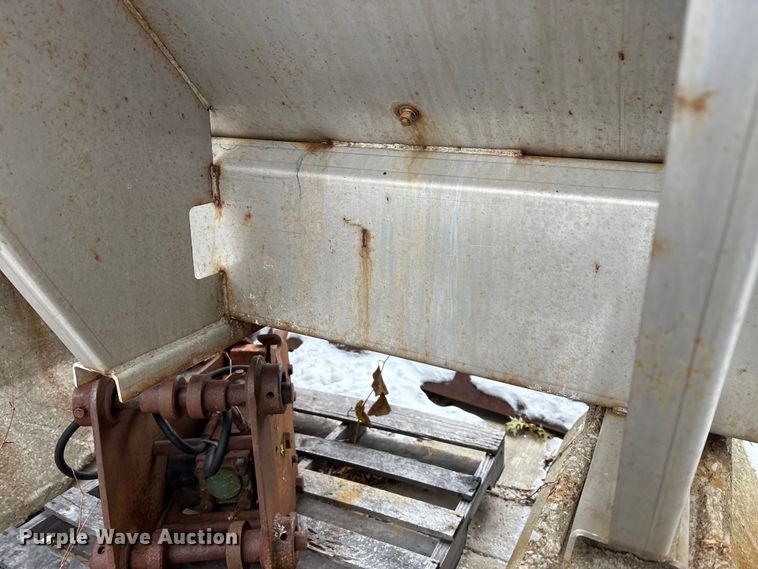 image for item FK1037 Buyers Salt Dogg spreader